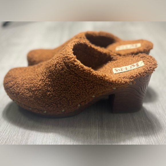 KORKS Women's Teddy Comfort Faux Shearling Clogs Size 9M - Picture 6 of 8